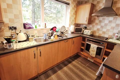 2 bedroom flat for sale, Eastwood Court, Benton, Newcastle upon Tyne, NE12