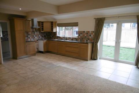 3 bedroom semi-detached house to rent, Scalford Road, Melton Mowbray