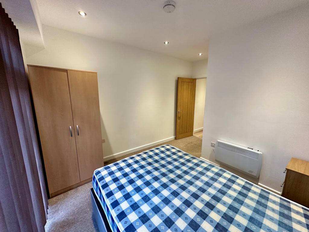 Apartment in Leicester - More