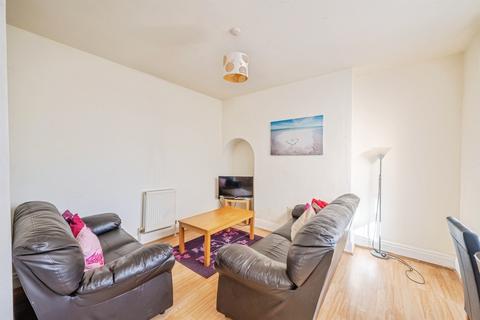undefined, Cranbrook Avenue, Hull
