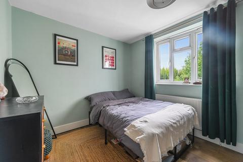 2 bedroom apartment to rent, Penshurst Road, South Hackney, London, E9