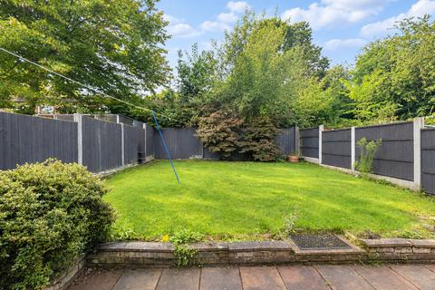 2 bedroom semi-detached bungalow to rent, Robin Close, Murdishaw, WA7