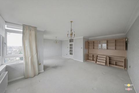 2 bedroom flat for sale, Westchester Drive, London NW4