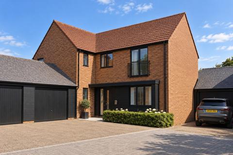 4 bedroom link detached house for sale, Westbury Road, Bratton, Westbury