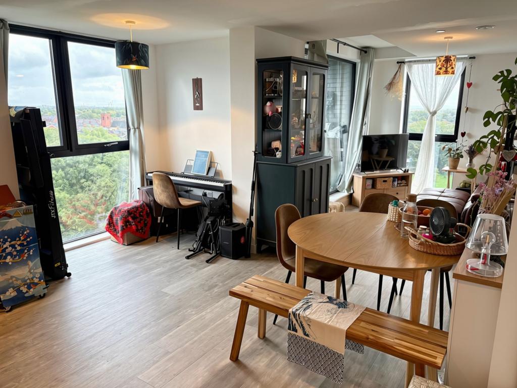 Apartment in Trafford, Greater Manchester - View 5