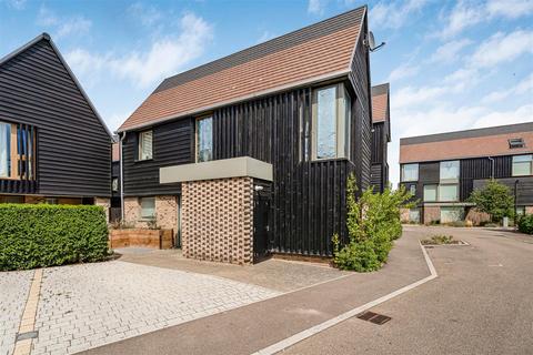 2 bedroom detached house for sale, Royal Way, Trumpington CB2