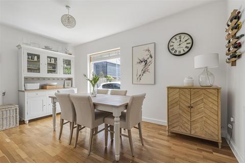 2 bedroom detached house for sale, Royal Way, Trumpington CB2