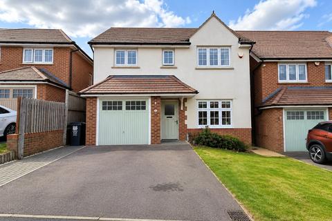 4 bedroom detached house for sale, Laverton Road, Leicester LE5