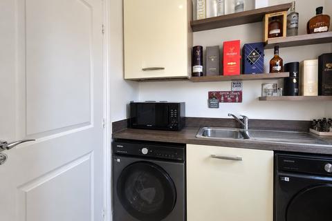 4 bedroom detached house for sale, Laverton Road, Leicester LE5
