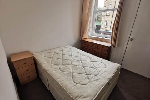 1 bedroom flat to rent, Downfield Place, Edinburgh,