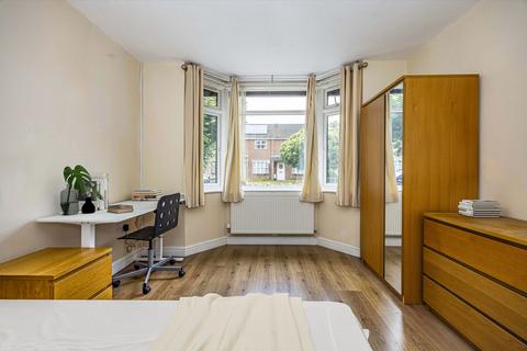 1 bedroom semi-detached house to rent, Princess Avenue, Beeston, NG9
