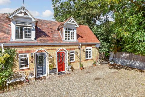 2 bedroom semi-detached house for sale, Dilnot Lane, Acol, Kent