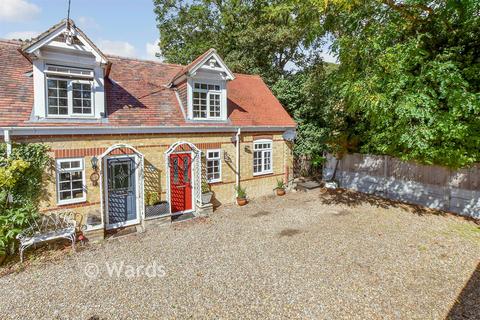 2 bedroom semi-detached house for sale, Dilnot Lane, Acol, Kent