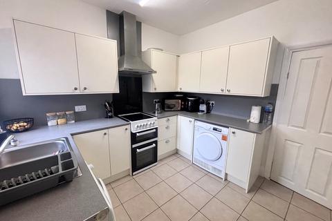 2 bedroom terraced house to rent, Edgecumbe Street, HULL