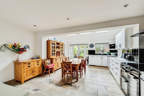 3 bedroom semi-detached house for sale, College Crescent, Oakley, Aylesbury