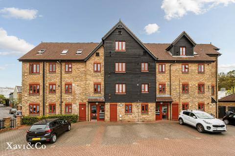 1 bedroom apartment for sale, Shire Place, The Ham, Brentford