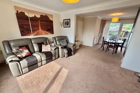 3 bedroom semi-detached house for sale, Belmont Avenue, Oldham, OL4