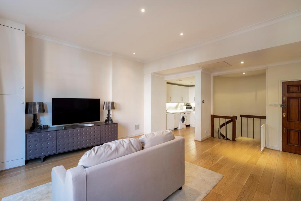 Apartment in London - View 3