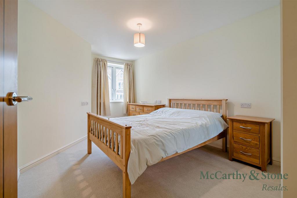 Apartment in Bristol - View 4