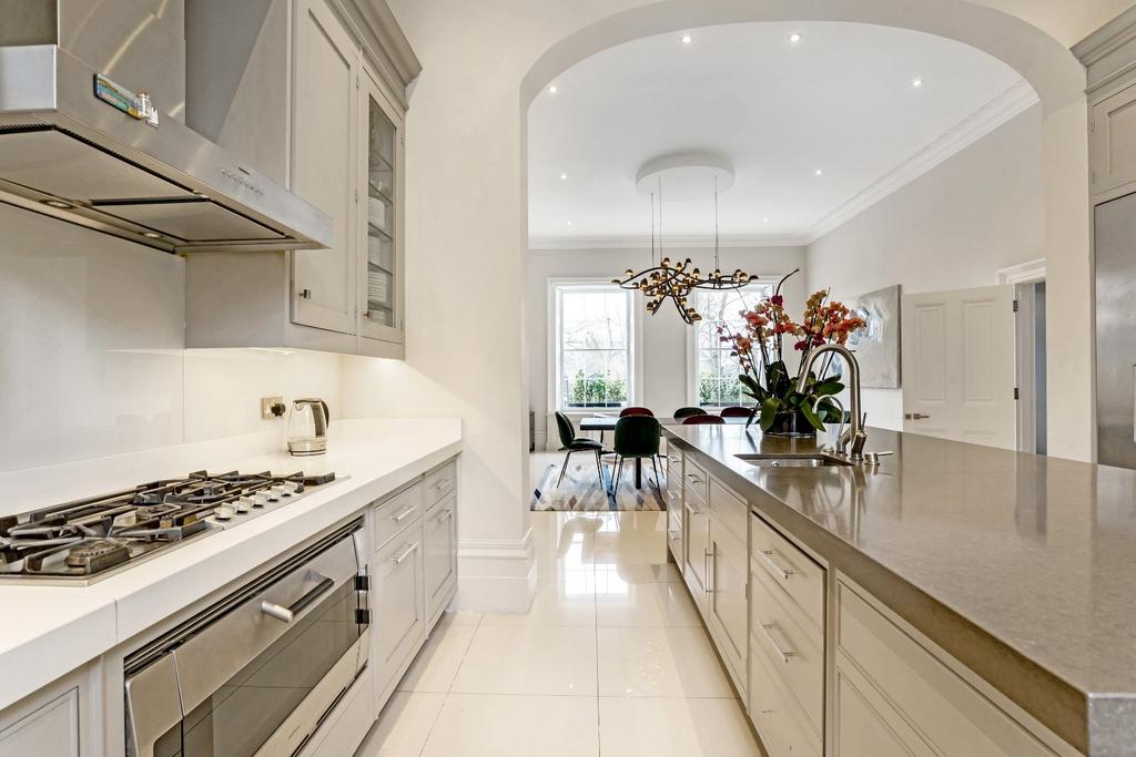 House in London - View 4