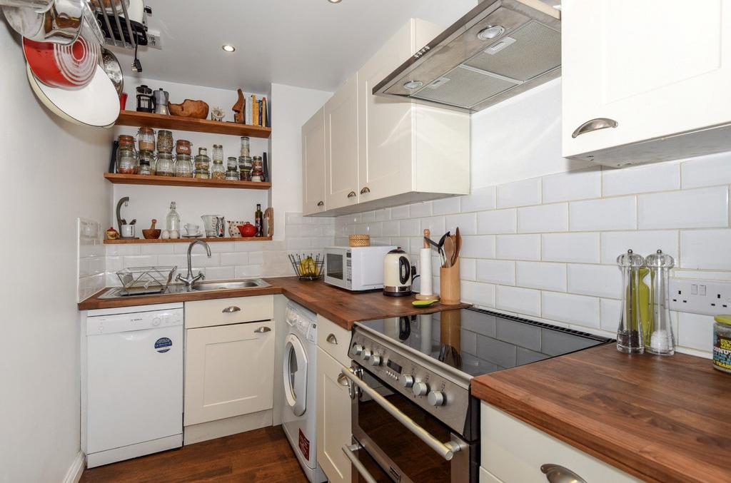 Apartment in London - View 3