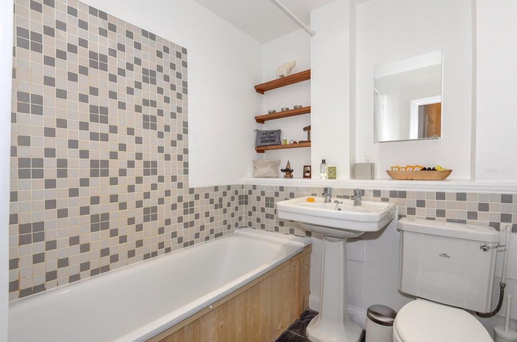 Apartment in London - View 4