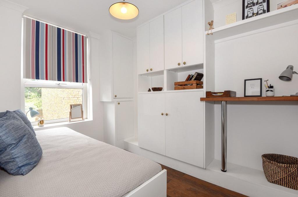 Apartment in London - View 5