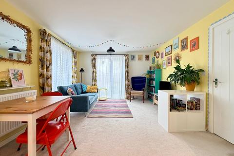 1 bedroom flat for sale, Arnold Way, Grove, OX12