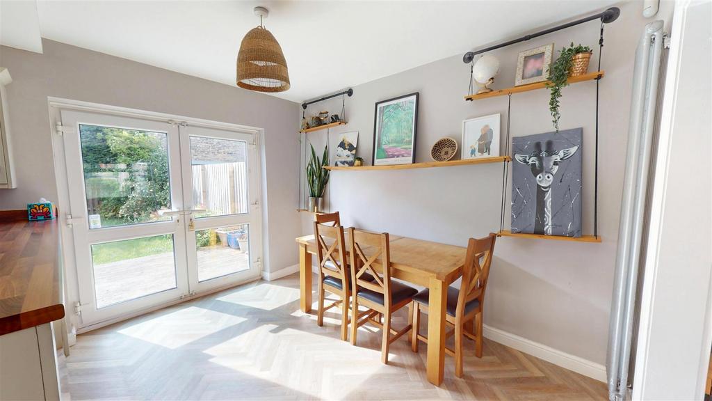 House in Halifax - View 5