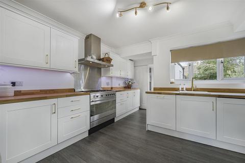 3 bedroom semi-detached house for sale, Chilham Way, Hayes BR2