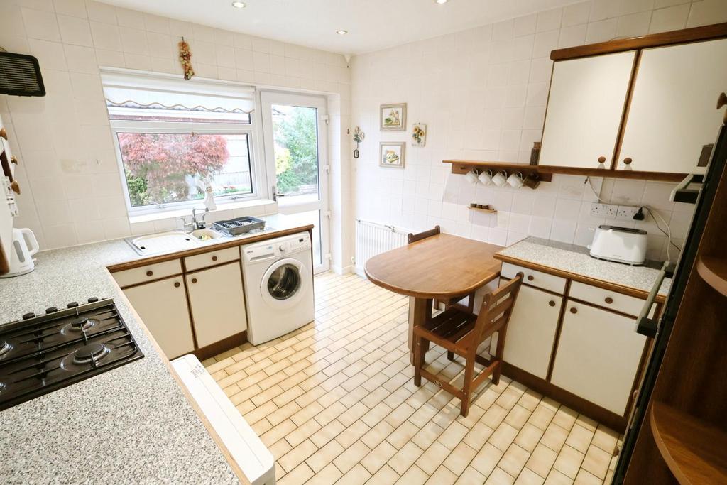 House in Wrexham, Gresford - View 4