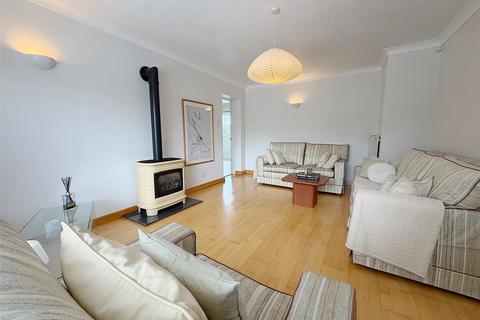 4 bedroom detached house for sale, Chanticleer Close, Wrexham LL13