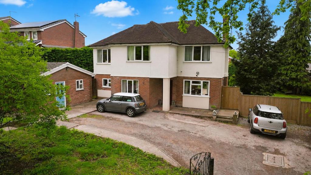House in Wrexham, King's Mills, Caia Park - View 2
