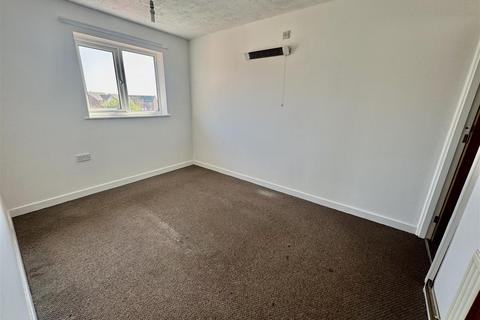 1 bedroom apartment for sale, Trinity Close, Wrexham LL14