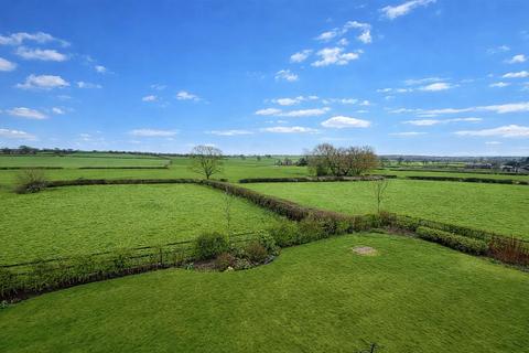 2 bedroom apartment for sale, Old Hall Street, Malpas SY14
