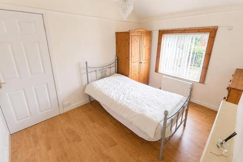 undefined, Mountain View, Rossett LL12