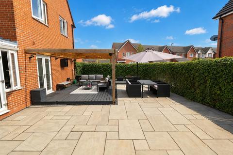 4 bedroom detached house for sale, Messham Close, Broughton CH4