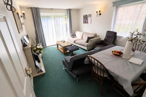 2 bedroom apartment for sale, Victoria Road, Chester CH2