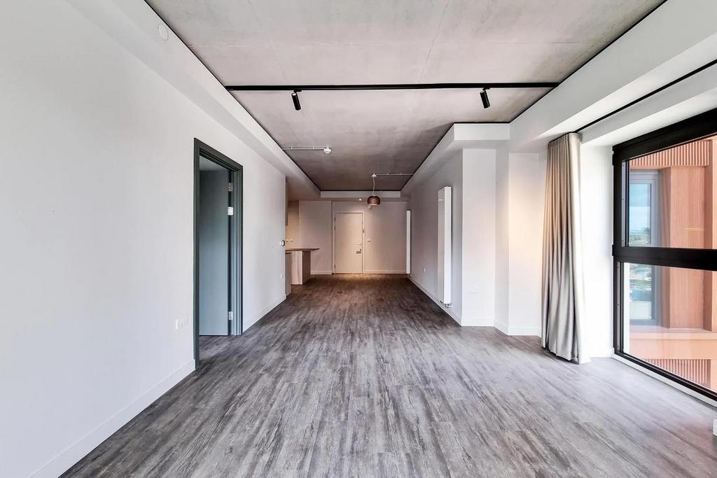 Apartment in London, Preston - View 2