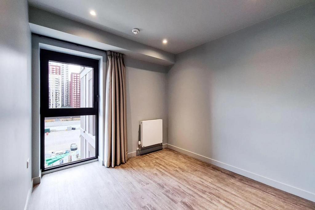 Apartment in London, Preston - View 4