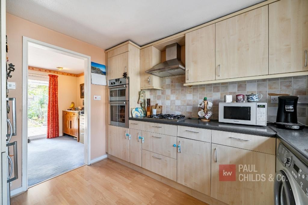 House in Bracknell, Hanworth - More
