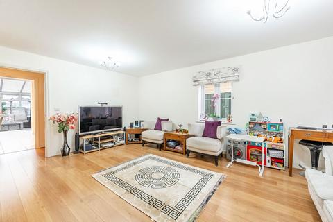 3 bedroom semi-detached house for sale, Pinner Park Gardens, Harrow, HA2