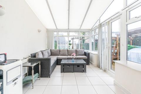 3 bedroom semi-detached house for sale, Pinner Park Gardens, Harrow, HA2