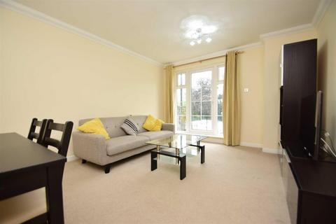 2 bedroom apartment to rent, Regents Riverside, Brigham Road, Reading