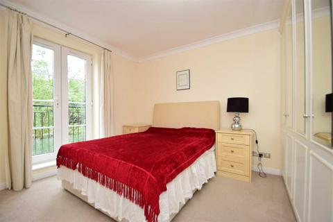 2 bedroom apartment to rent, Regents Riverside, Brigham Road, Reading