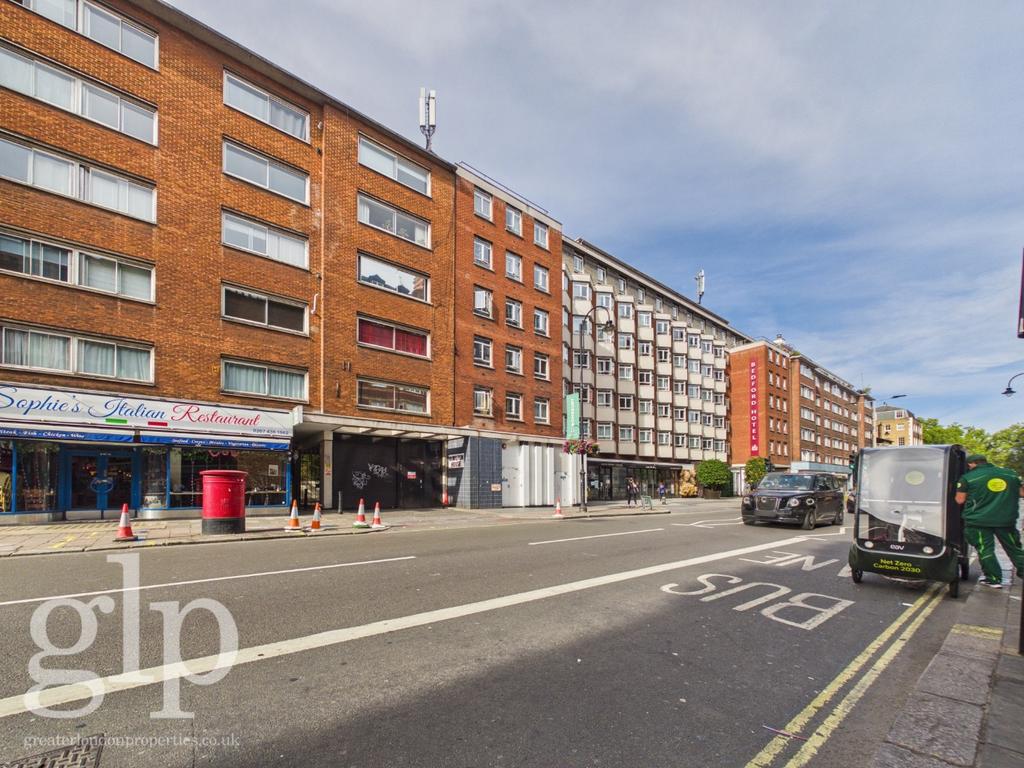 Apartment in London - View 3