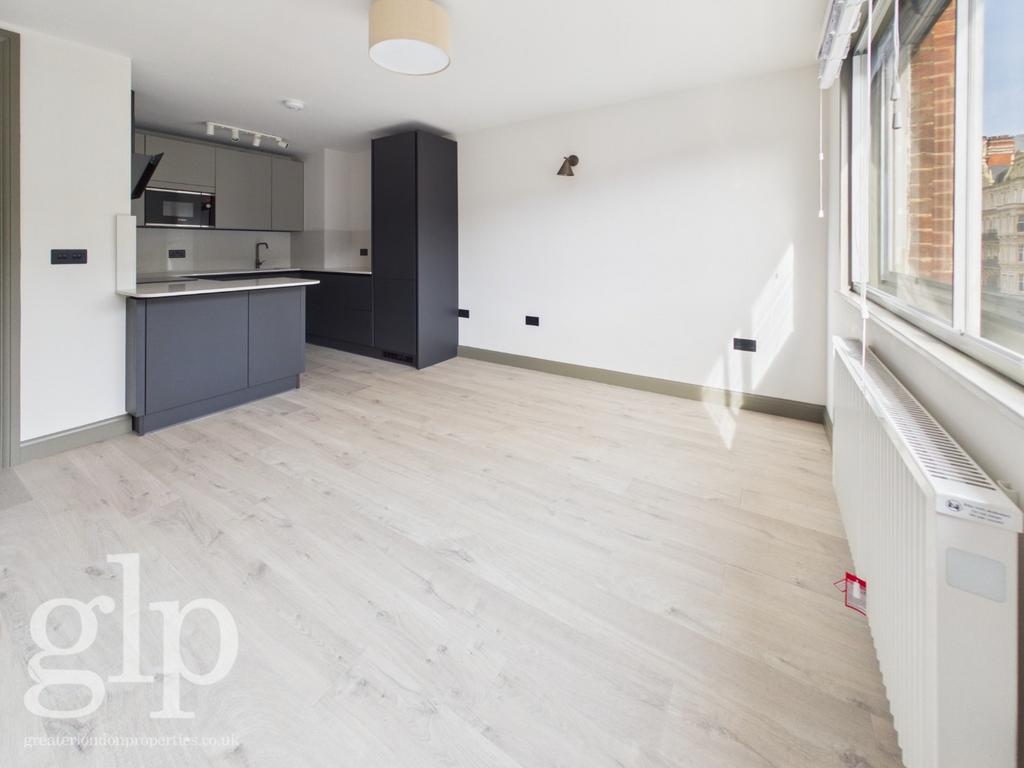 Apartment in London - View 5