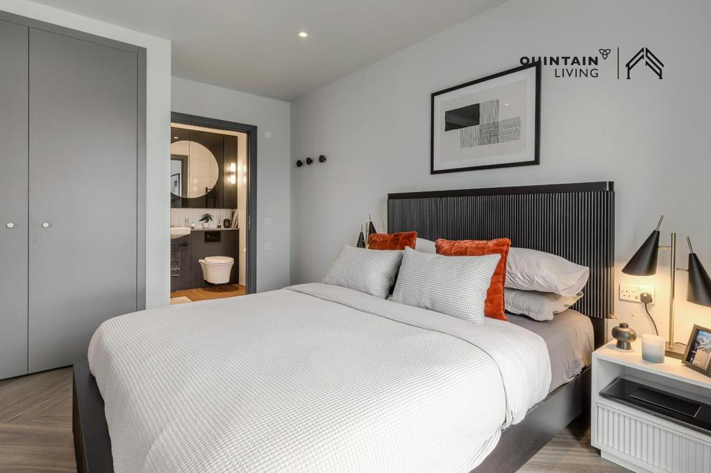 Apartment in Wembley Park - View 5