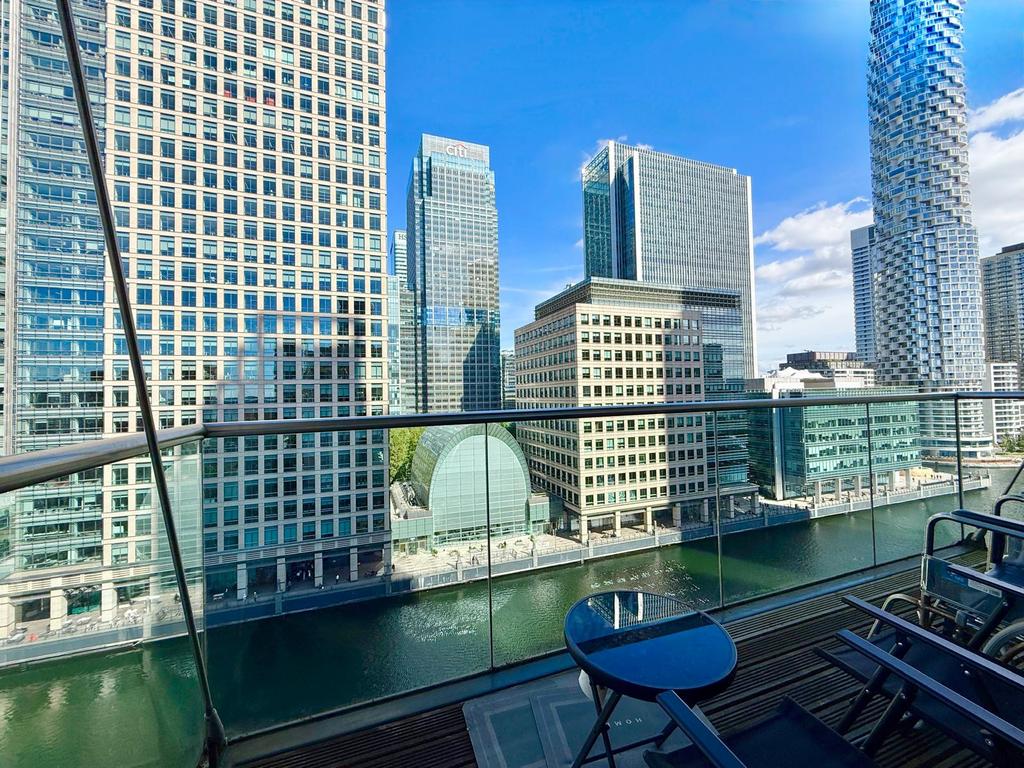 Apartment in London - More