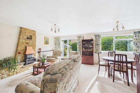 undefined, Waterfield Close, Horsham RH13